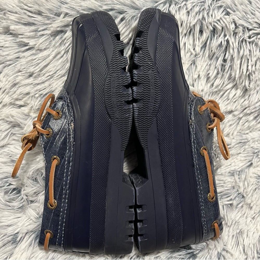 Sperry Navy and Tan Duck Boots - Picture 5 of 14